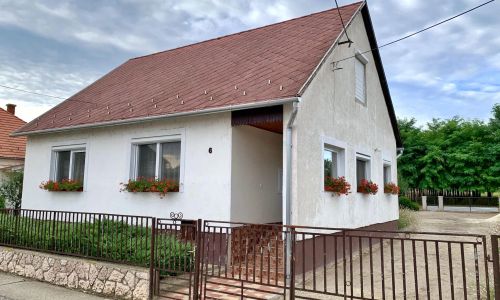 Akácos Vendégház Bábolna