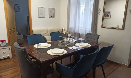 Váralja Apartman Tata