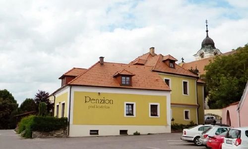 Pod kostelem Týn nad Vltavou