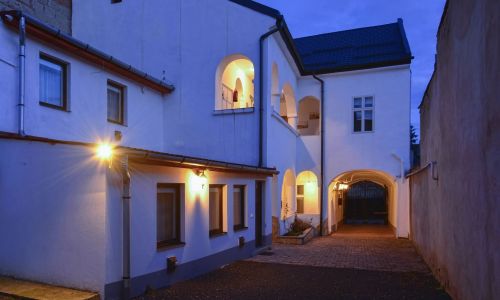 Demetrovics Udvarház Eger 