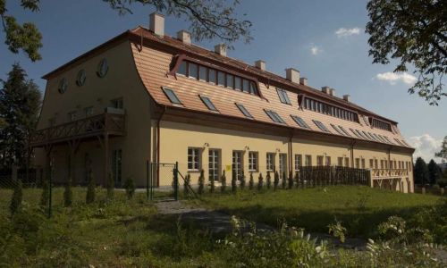 Royal Wellness & Apartmány Dobříš