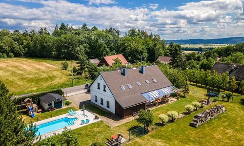 Vila Les Království Nemojov