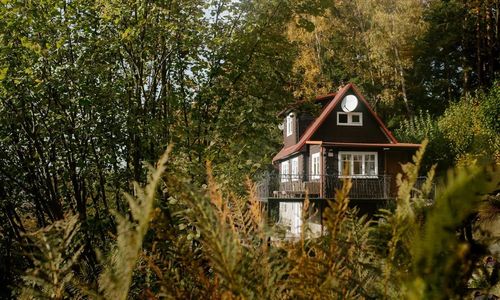 Chaloupka na stráni Ostravice