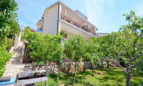 Apartments Ivanka Senj