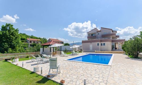 Villa Ana Umljanovic