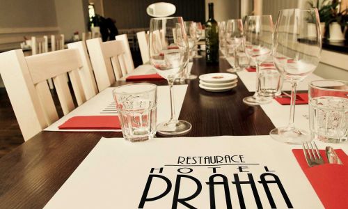 Restaurace Hotel Praha - Nižbor