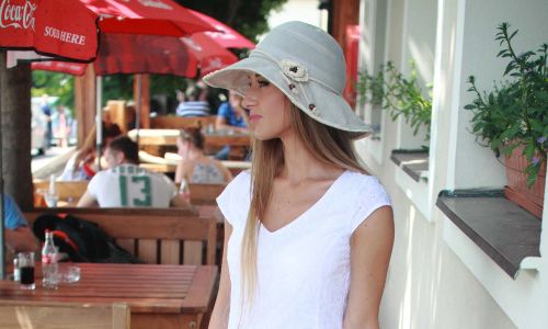 Hotel FreeShop, Hatě Chvalovice