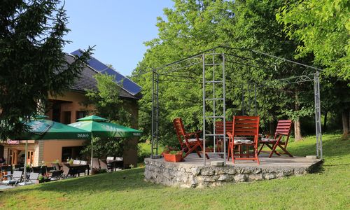 Apartmanok és Szobák Parkolóhellyel Donje Taborište, Plitvice - 17486 Donje Taborište