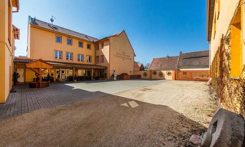 Hotel V Údolí Zlatého potoka Blšany