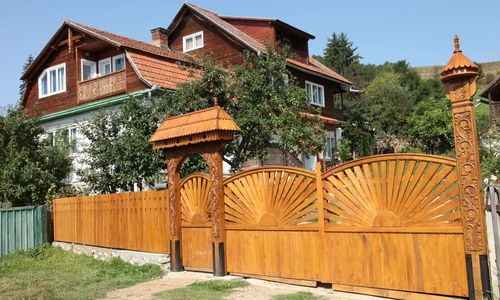 Pensiunea Kozma Lăzarea