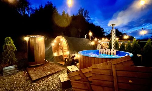 Bieszczadzka Osada Stanowisko domy z saunami i jacuzzi 