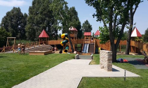 WF Szabadidőpark Faházak Komárom