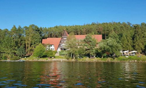 Hotel Laguna Neveklov