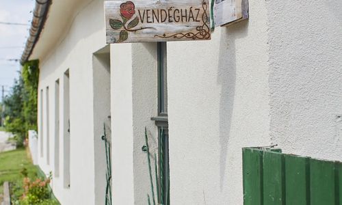 Vadrózsa Vendégház Rácalmás