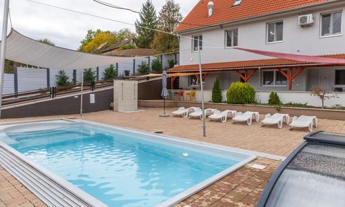 Forrás Panzió és Apartman Orfű