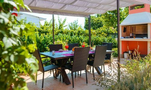 Holiday House Amelie Trogir