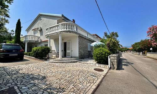 Apartmani Zlatica L. Šilo