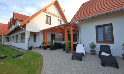 A tornácos Panzió Kéthely