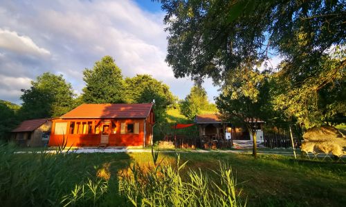 Pilisi Zengőkert Vendégház Kesztölc
