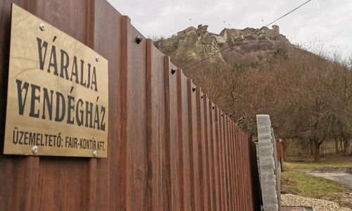 Váralja Vendégház Sirok