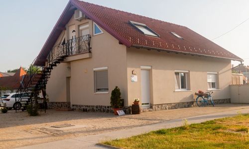 Báró Berg Apartman Kapuvár