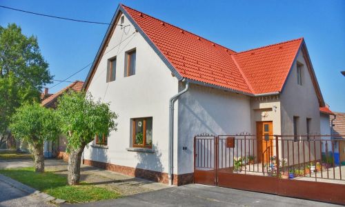 Gyarmati Apartman Örvényes