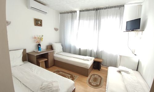 Pensiunea Alb Băile 1 Mai