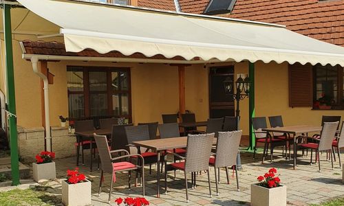 Bozi Rozi Panzió Fertőboz