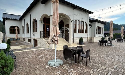 Complex Zeus Lerești