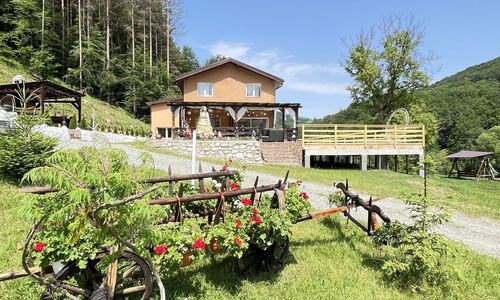 Pensiunea Aventurin Căzănești