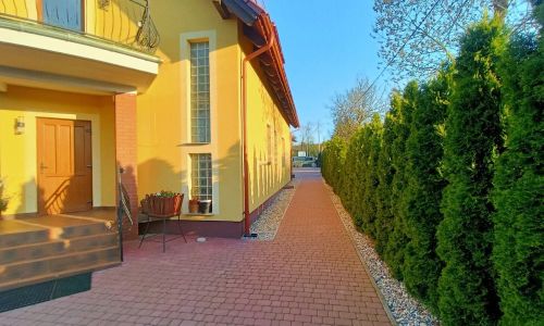 Noclegi u Moni Pokoje Hotelowe Zielona Góra