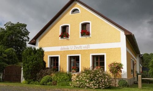 Penzion U Devíti vidlí Semtěš