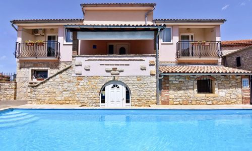 Apartmani Noemi Tar