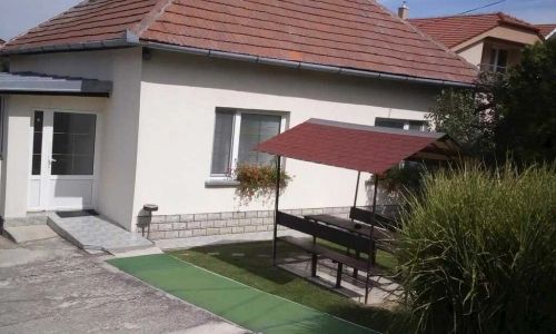 Apartmány a chatky Podhájska