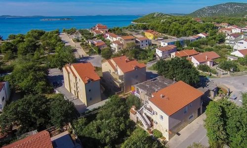 Apartments Mirella Tribunj