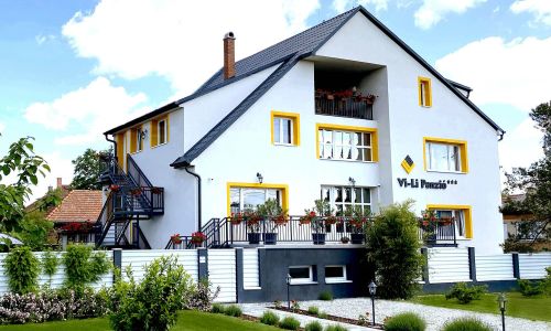 Vi-Li Panzió*** Maklár