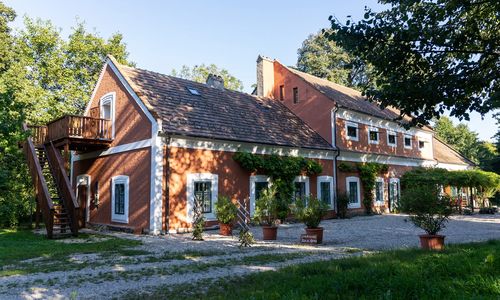 Rotes Haus Gézaháza