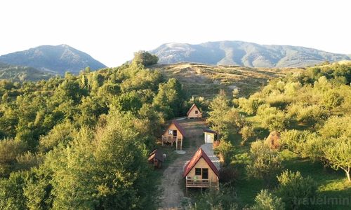 Cabanele lu’ Dinu Corbeni