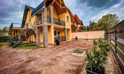 Aranypatak Apartmanház Hévíz