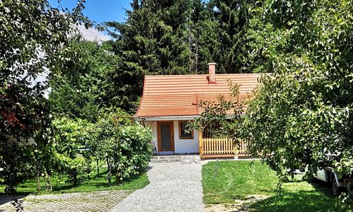 Bagolyvár Vendégház Magyarszombatfa***