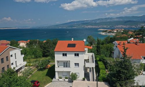 Apartment Nives Šilo