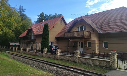 Aranytölgy Panzió Étterem & Kemping Kemence