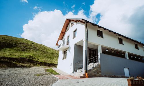 Cabana Locurele Colibița