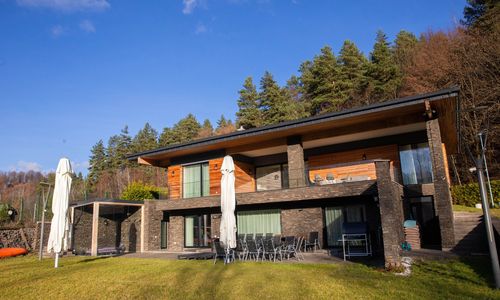 Vila ESCAPE - Pe Malul Lacului Firiza