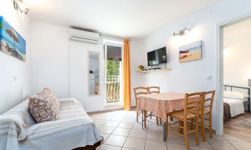 Apartmanok Parkolóhellyel Baska, Krk - 11933 Baška