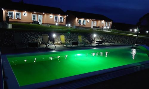 Tiván Vendégházak**** Uppony