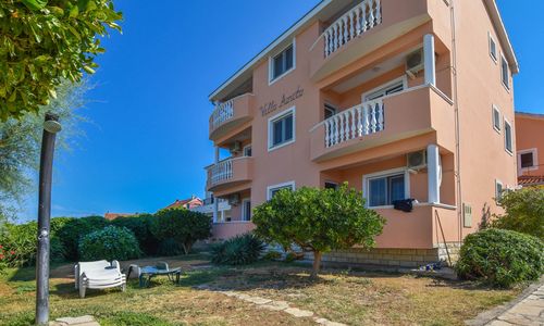 Apartments Anita Ugrinic