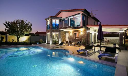 Ház Családok Részére Medencével Fazana - 19597 Fažana