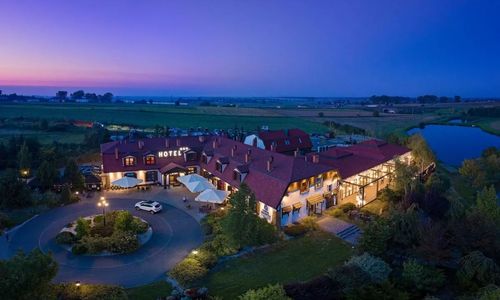 Dwór Bogucin Hotel & Restauracja Garbów