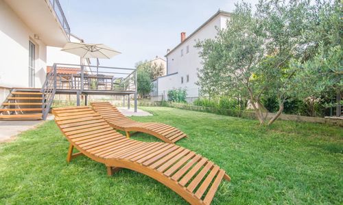 Apartment Nia Biograd